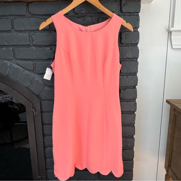 Eye of the Needle | Audrey Scallop Sheath Dress - Picture 2 of 6